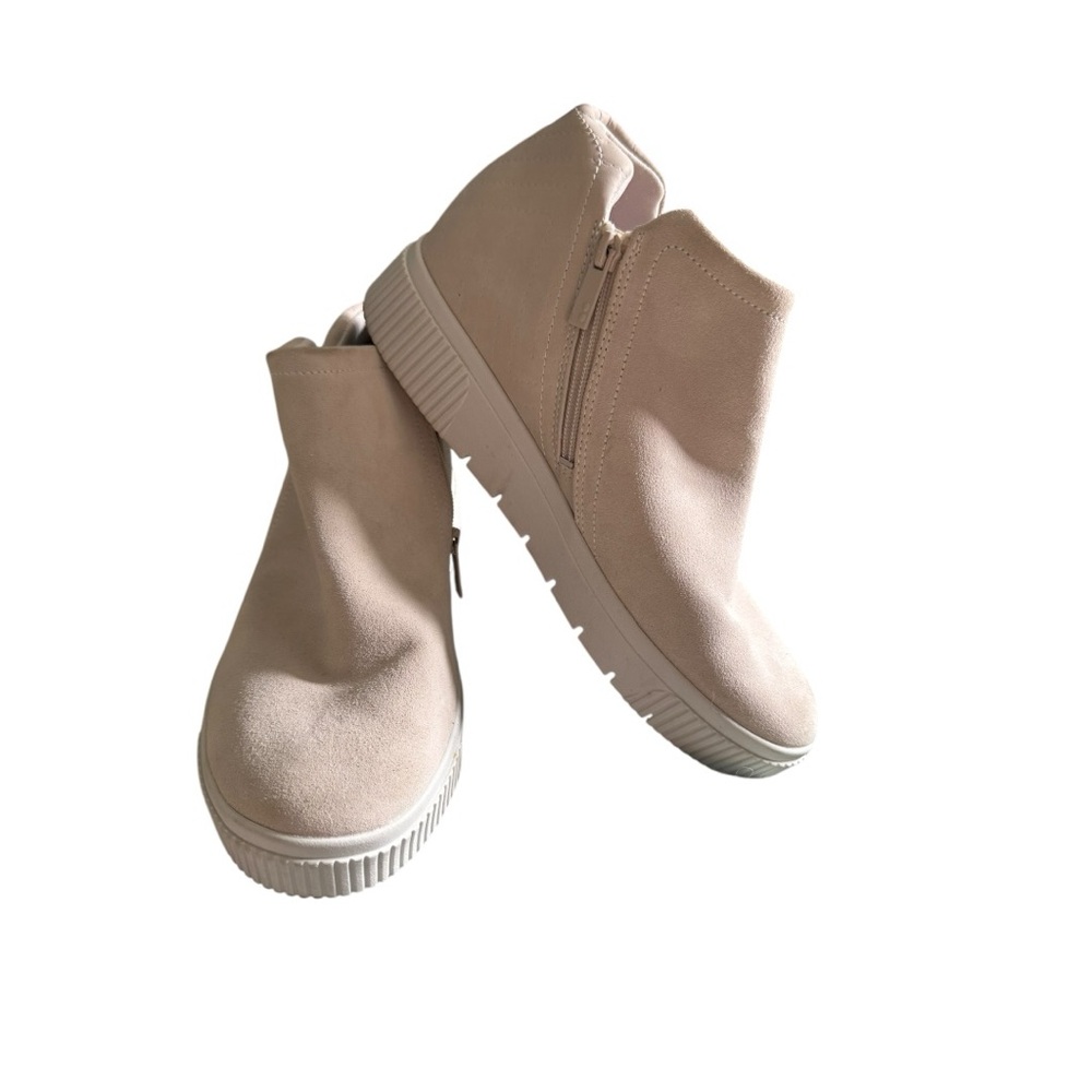 Ryka Women's Vera 2 Light Beige Ankle Comfort Booties/Sneakers Size 11
